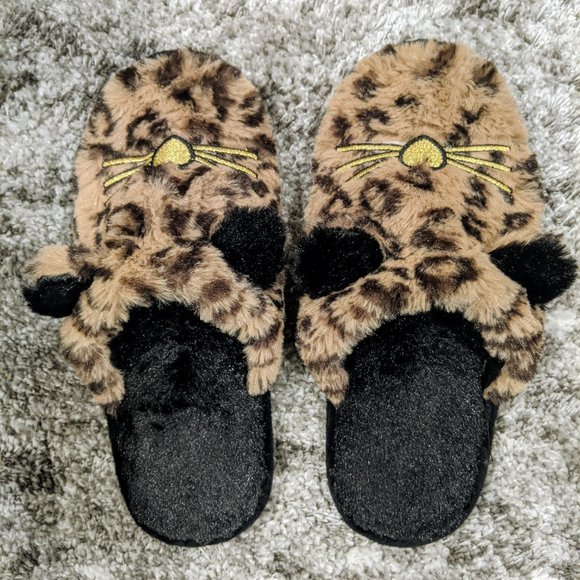 Slippers & Matching Sleep Mask - Picture 2 of 4